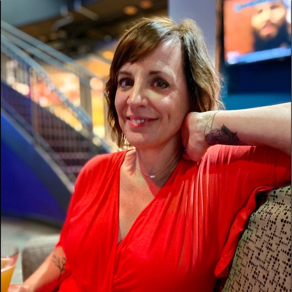 Meet your Posher, Christina - Picture 1 of 1